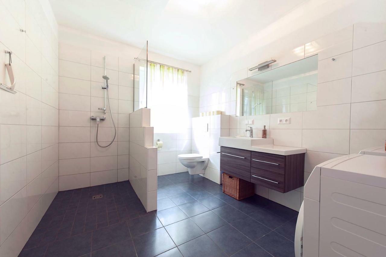 Haus Am See Döbriach Extérieur photo